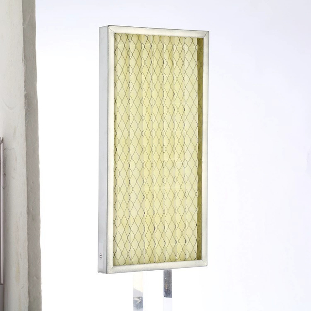 Phương tiện lọc bỏ túi một lớp với mặt sau bằng lưới kim loại nhiều lớp